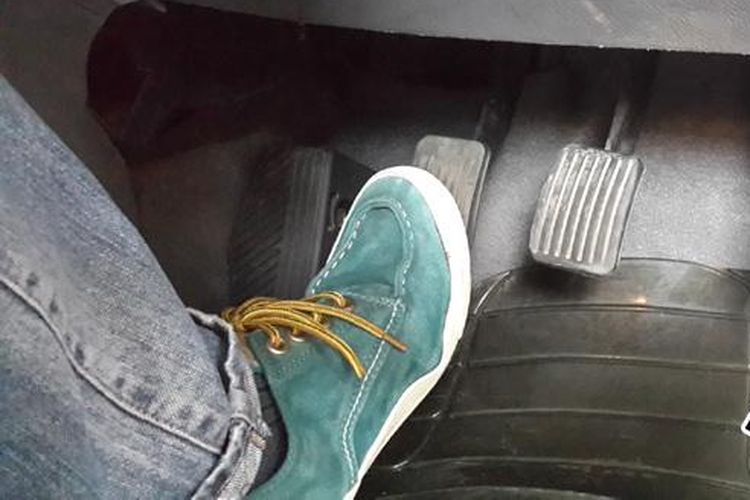 Cara Cek Ketebalan Kampas Kopling Mobil