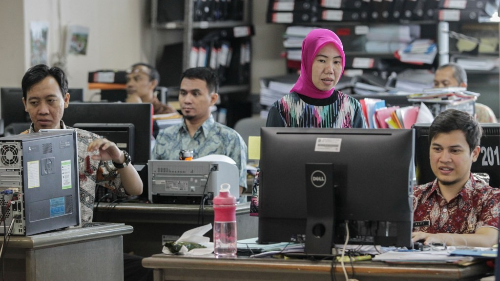 Perbandingan Gaji ASN dan Karyawan Swasta