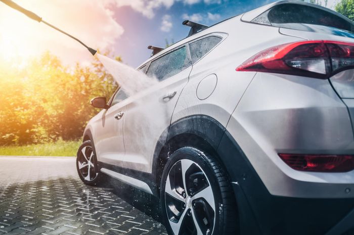 Tips Merawat Cat Mobil Warna Putih agar Tidak Menguning