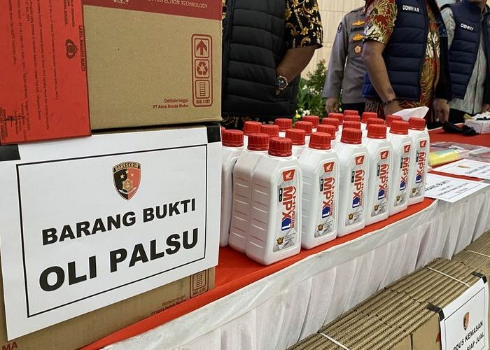 Membedakan Oli Mesin Palsu dan Asli