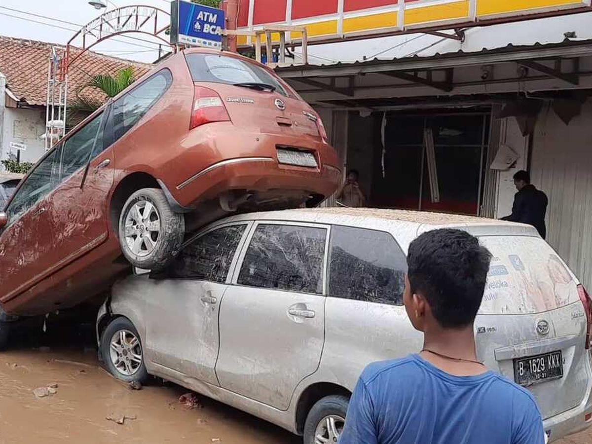 Penanganan Mobil Setelah Kena Banjir