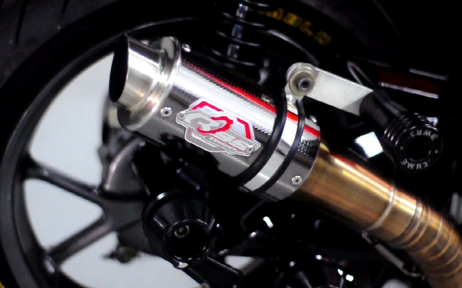 Penyebab Knalpot Motor Nembak Saat Lepas Gas